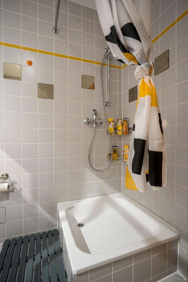Grosse Louise In Der Neustadt Fuer Familien & Kinder Dresden Dış mekan fotoğraf